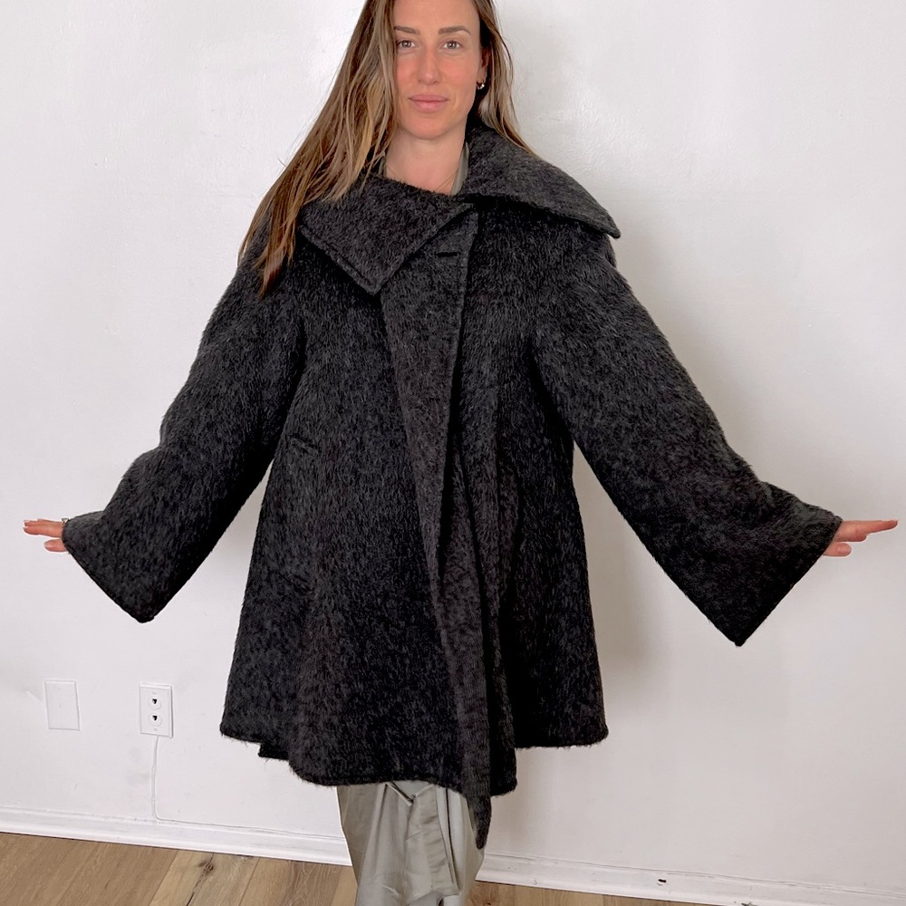 Claude Montana Coat
 size 42 USA woman’s size 8, made in Italy, Mohair